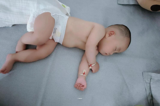 白城怀孕多久肚子会胀气